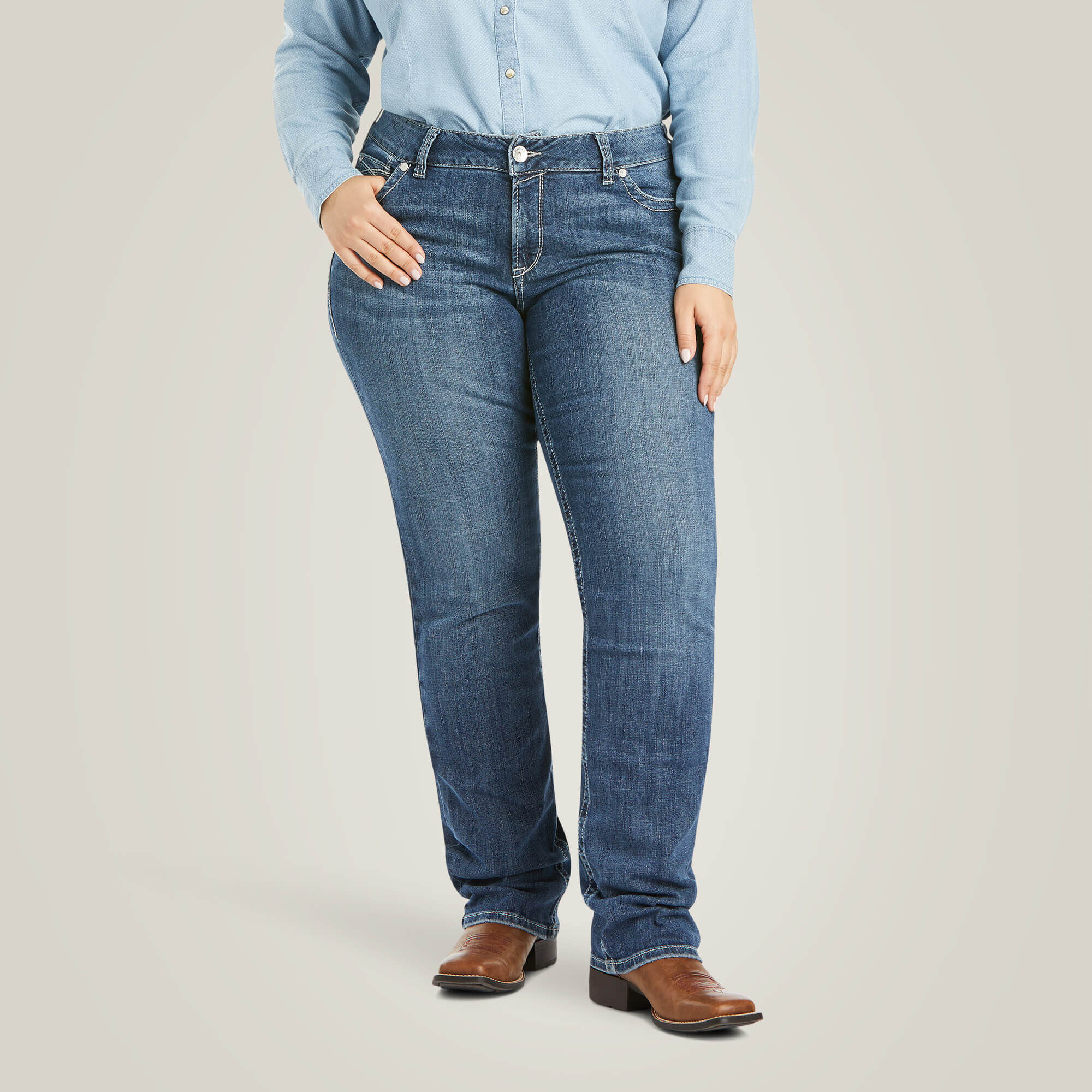 Women's R.E.A.L. Mid Rise Arrow Gianna Straight Jeans in Stryker, Size: 25  Regular by Ariat
