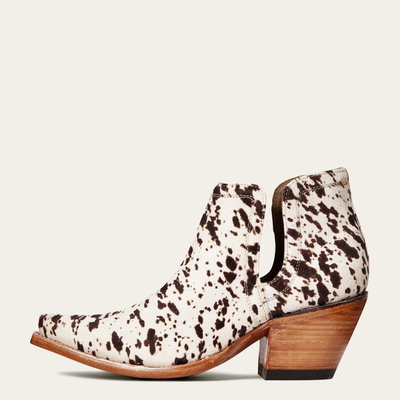 Louis Vuitton cheetah  Boots, Boot shoes women, Cheetah print heels